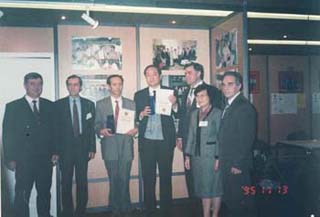 大会评委了解新药蚂蚁丸发明情况